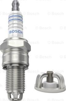 BOSCH 0 241 235 756 - Uždegimo žvakė autoreka.lt