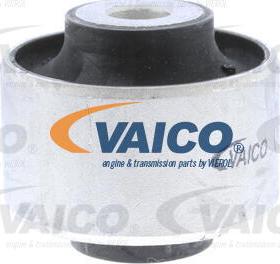 VAICO V10-3118 - Valdymo svirties / išilginių svirčių įvorė autoreka.lt